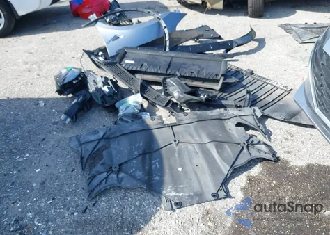 2025 Tesla Model Y Performance Dual Motor All-Wheel Drive from USA, damaged, VIN 7SAYGDEF5SA342275